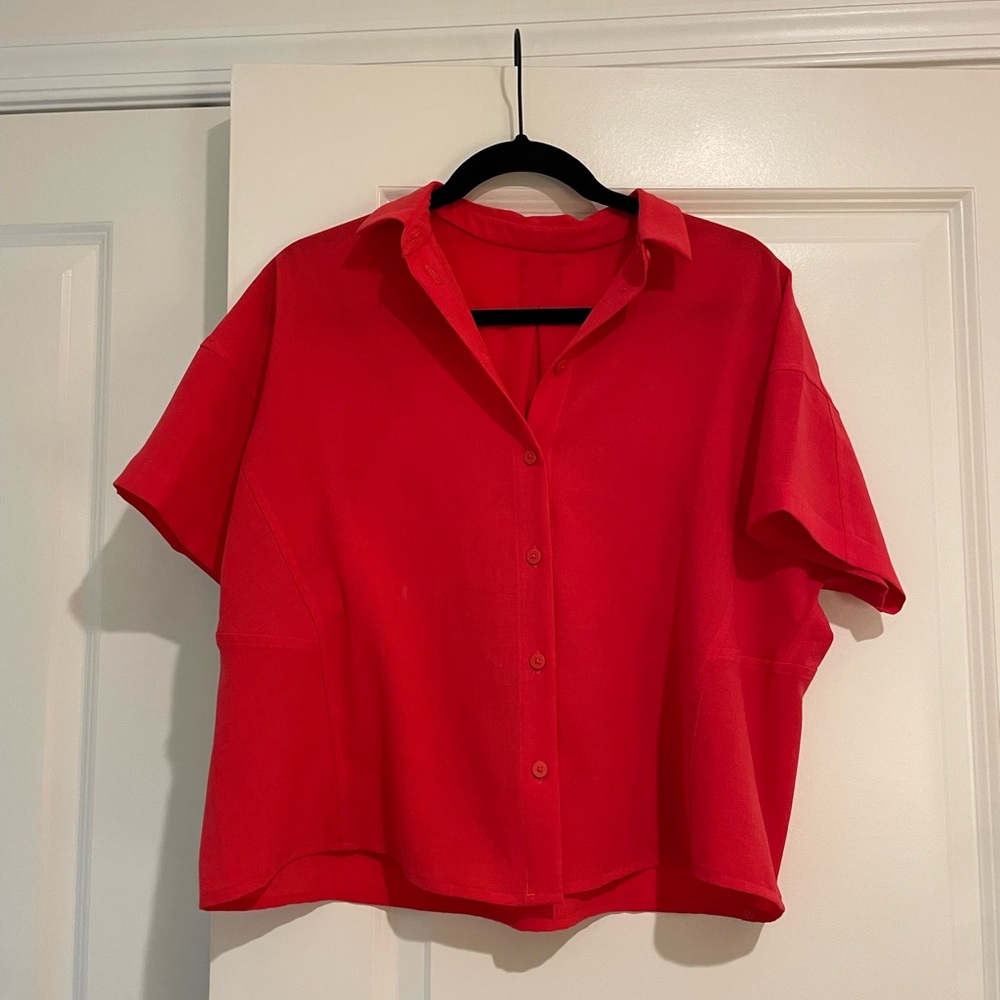Lululemon Cropped Button Down - image 1